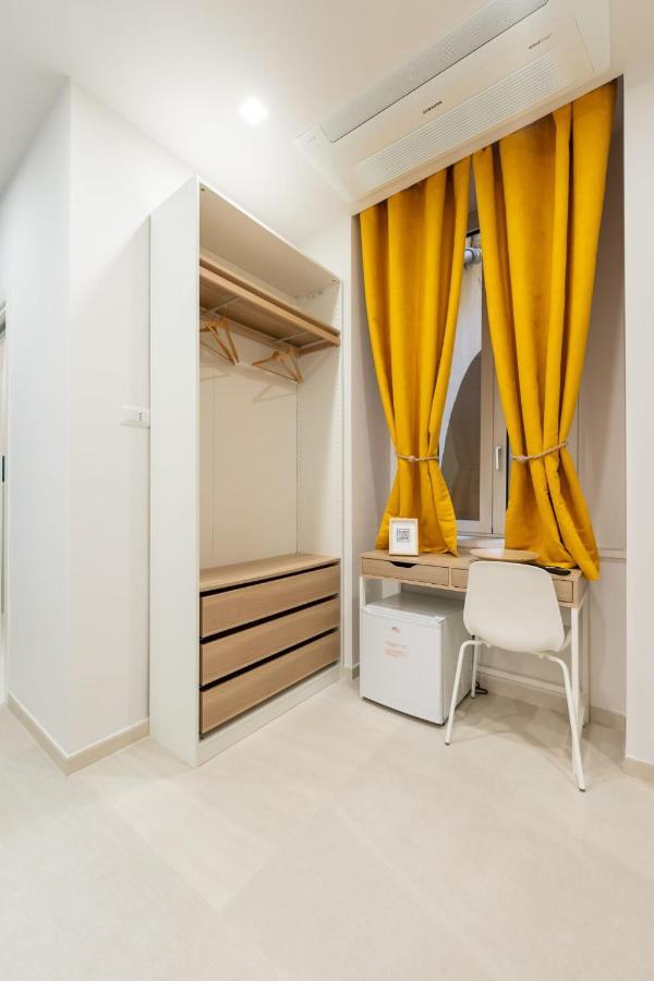 Napoli Maison Esterno foto