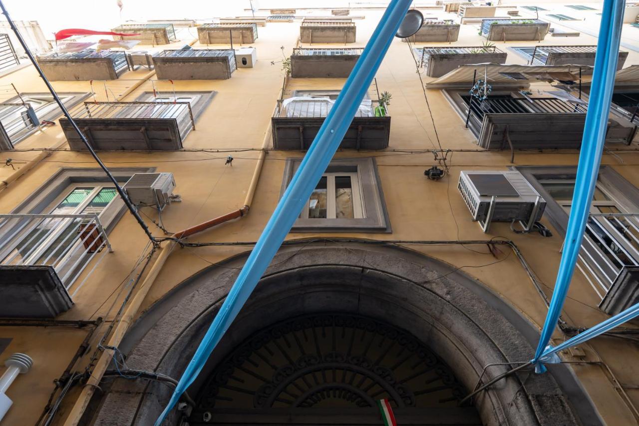 Napoli Maison Esterno foto